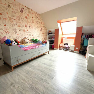 HAMES BOUCRES – VILLAGE