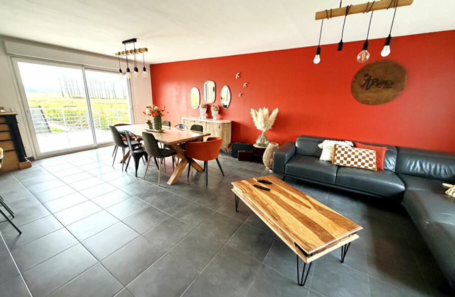 HAMES BOUCRES – VILLAGE