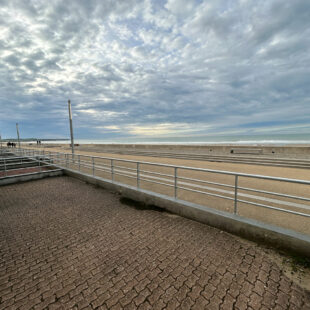 APPARTEMENT WISSANT- FRONT DE MER – 1 CHAMBRE – PLACE DE PARKING PRIVEE –  TERRASSE