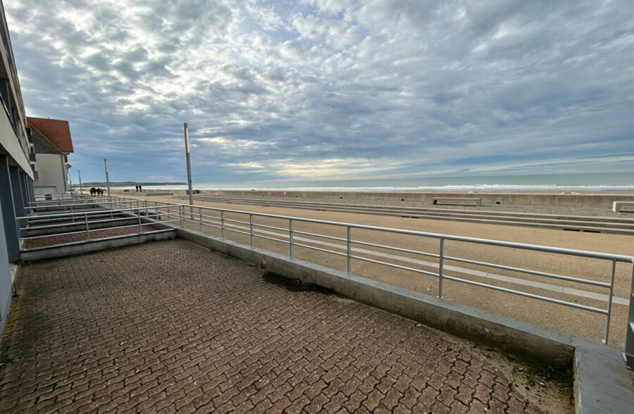 APPARTEMENT WISSANT- FRONT DE MER – 1 CHAMBRE – PLACE DE PARKING PRIVEE –  TERRASSE