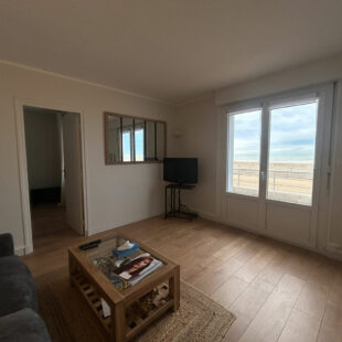 APPARTEMENT WISSANT- FRONT DE MER – 1 CHAMBRE – PLACE DE PARKING PRIVEE –  TERRASSE