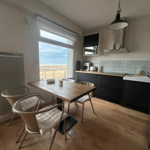 APPARTEMENT WISSANT- FRONT DE MER – 1 CHAMBRE – PLACE DE PARKING PRIVEE –  TERRASSE