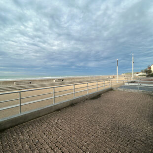 APPARTEMENT WISSANT- FRONT DE MER – 1 CHAMBRE – PLACE DE PARKING PRIVEE –  TERRASSE