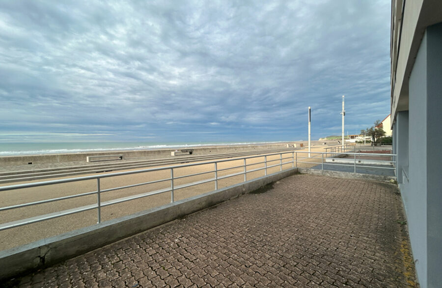 APPARTEMENT WISSANT- FRONT DE MER – 1 CHAMBRE – PLACE DE PARKING PRIVEE –  TERRASSE