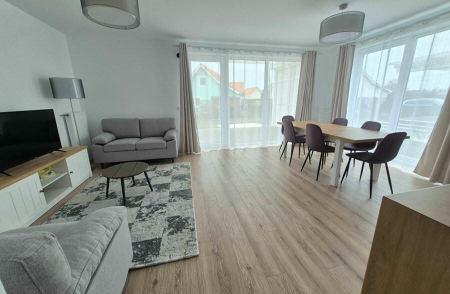 GROFFLIERS , Chalet neuf de plain pied 3 chambres , toutes options , en frais de notaire réduits , avec piscine chauffée !!