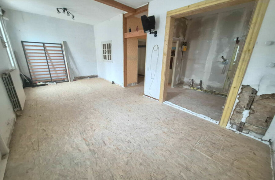 80 mètres de la plage , Appartement T2 de  40 m2  en plateau brut !!