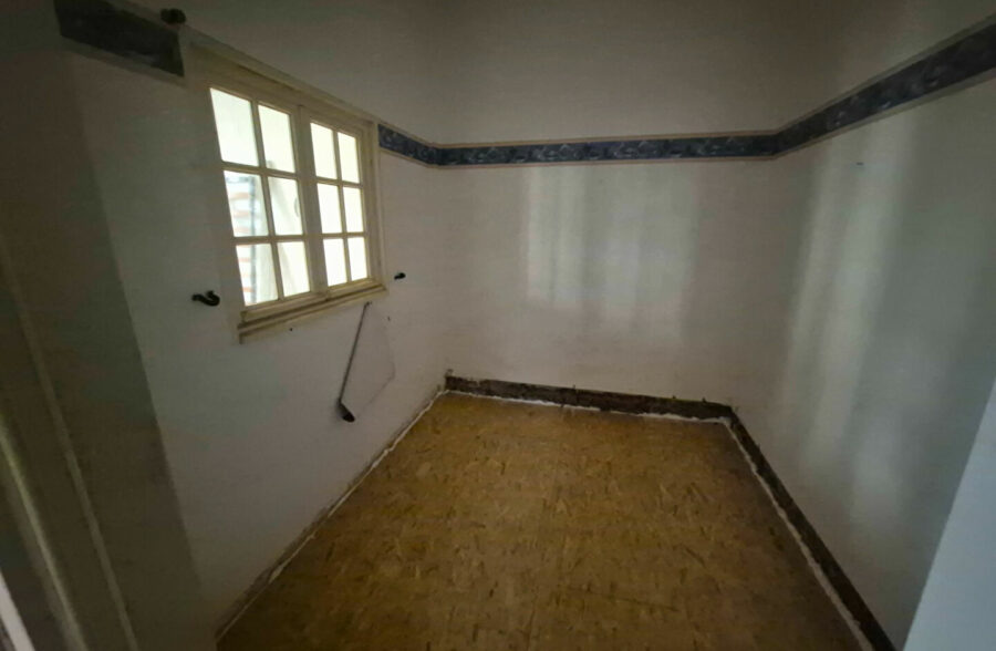 80 mètres de la plage , Appartement T2 de  40 m2  en plateau brut !!