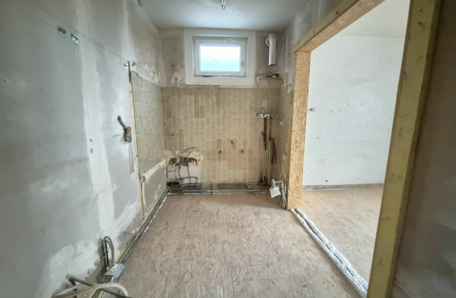 80 mètres de la plage , Appartement T2 de  40 m2  en plateau brut !!