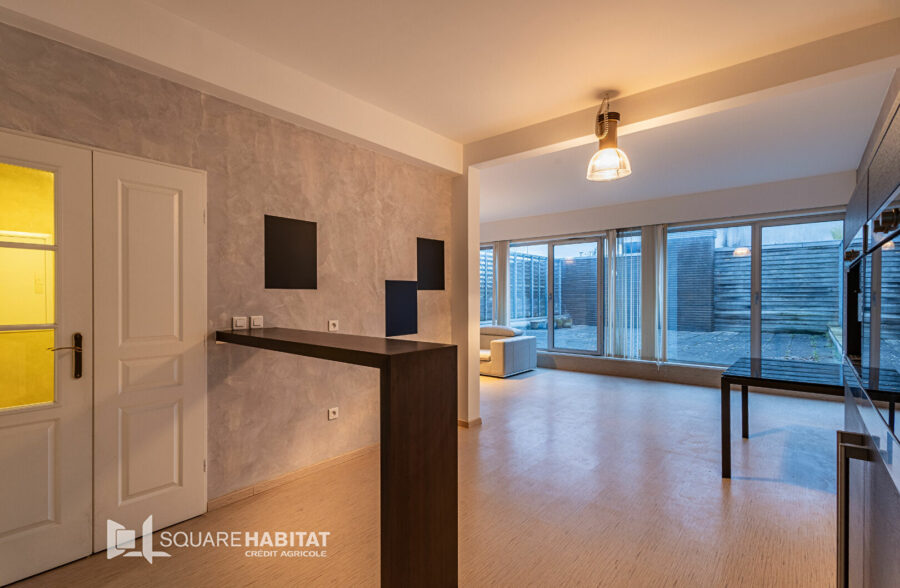 LILLE GRAND-PALAIS / BOIS HABITE : JOLI T4 DE 101M² AVEC GARAGE, PLACE DE PARKING ET TERRASSE DE 65M²