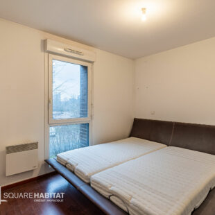 LILLE GRAND-PALAIS / BOIS HABITE : JOLI T4 DE 101M² AVEC GARAGE, PLACE DE PARKING ET TERRASSE DE 65M²