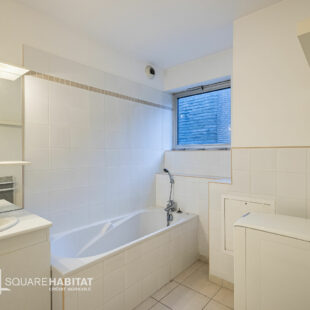 LILLE GRAND-PALAIS / BOIS HABITE : JOLI T4 DE 101M² AVEC GARAGE, PLACE DE PARKING ET TERRASSE DE 65M²