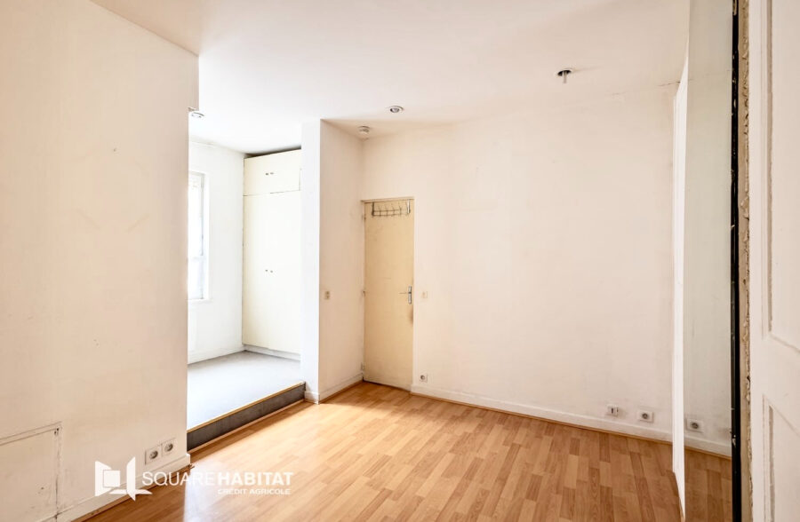 VIEUX-LILLE – HYPERCENTRE : Joli T2 lumineux au calme