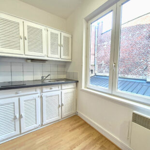 VIEUX-LILLE – HYPERCENTRE : Joli Type 2 au calme