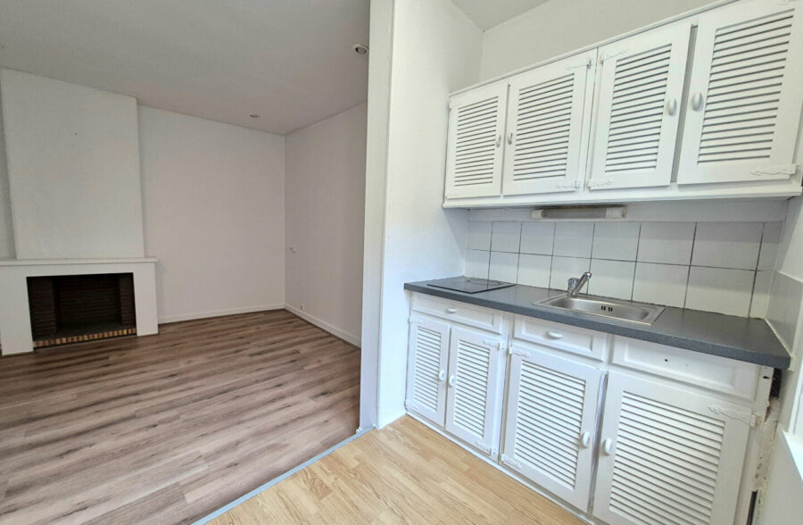 VIEUX-LILLE – HYPERCENTRE : Joli Type 2 au calme