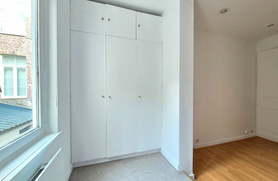 VIEUX-LILLE – HYPERCENTRE : Joli Type 2 au calme