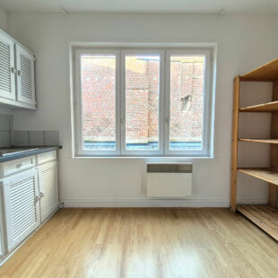 VIEUX-LILLE – HYPERCENTRE : Joli Type 2 au calme