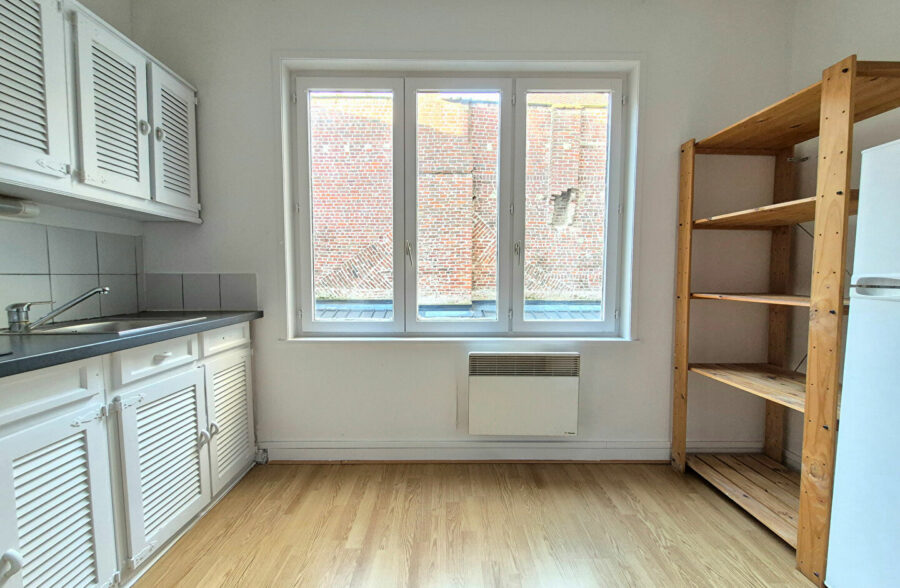 VIEUX-LILLE – HYPERCENTRE : Joli Type 2 au calme