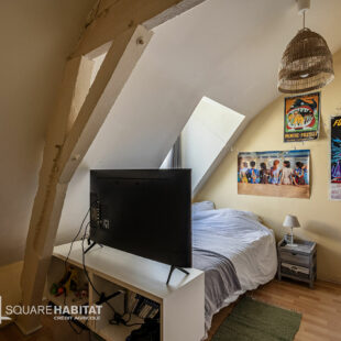 VIEUX-LILLE / HYPERCENTRE : CHARMANT T2 AVEC EXTERIEUR