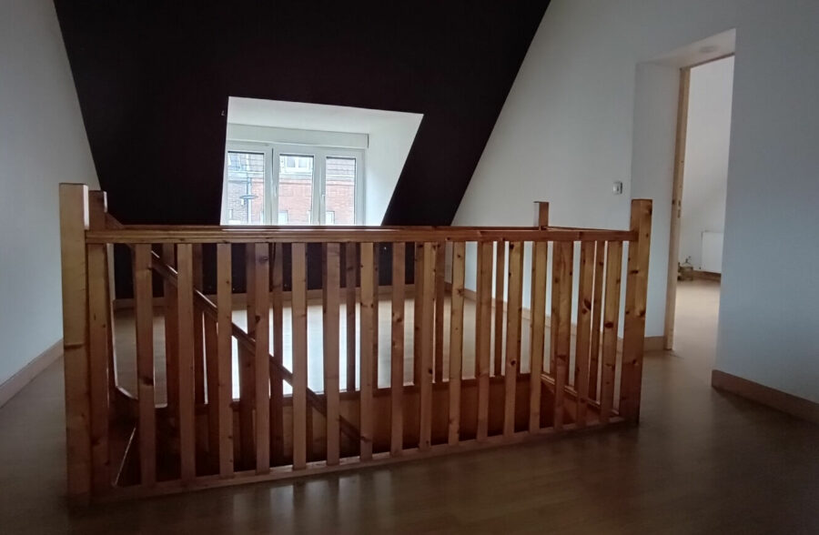 LARGE HABITATION OFFRANT PLUS DE 190M2 HABITABLE ET 6 CHAMBRES