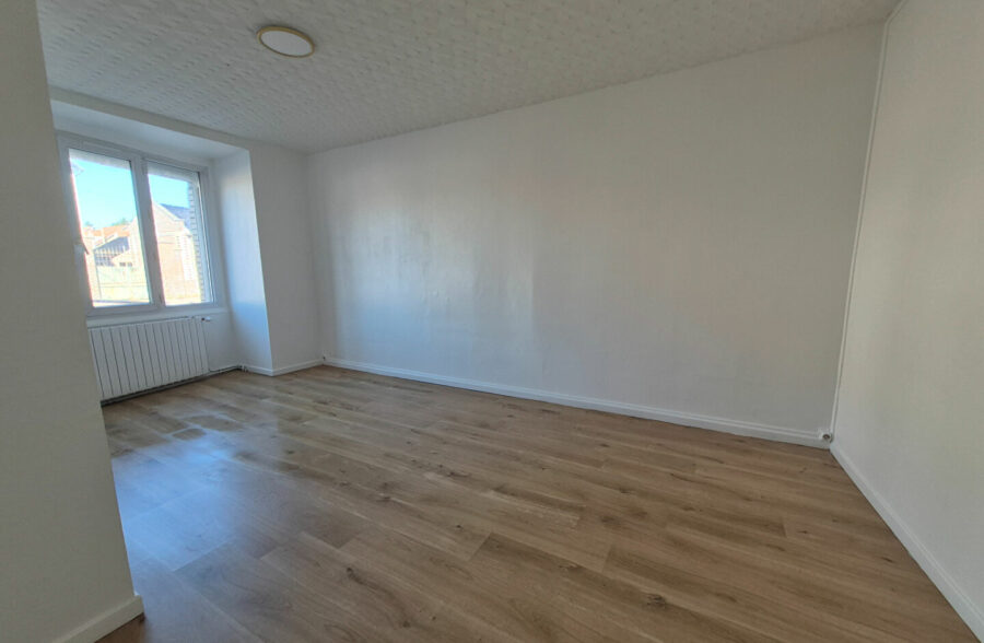 Immeuble de rapport comprenant 2 T3 162 m2.