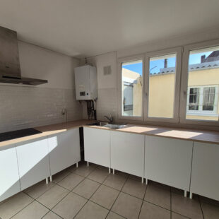 Immeuble de rapport comprenant 2 T3 162 m2.