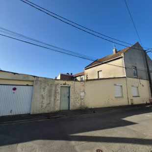 Immeuble de rapport comprenant 2 T3 162 m2.