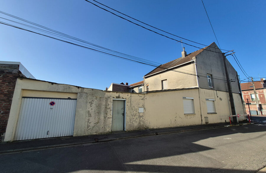 Immeuble de rapport comprenant 2 T3 162 m2.