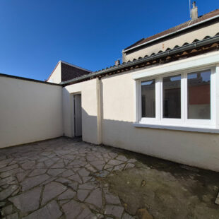 Immeuble de rapport comprenant 2 T3 162 m2.