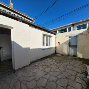 Immeuble de rapport comprenant 2 T3 162 m2.