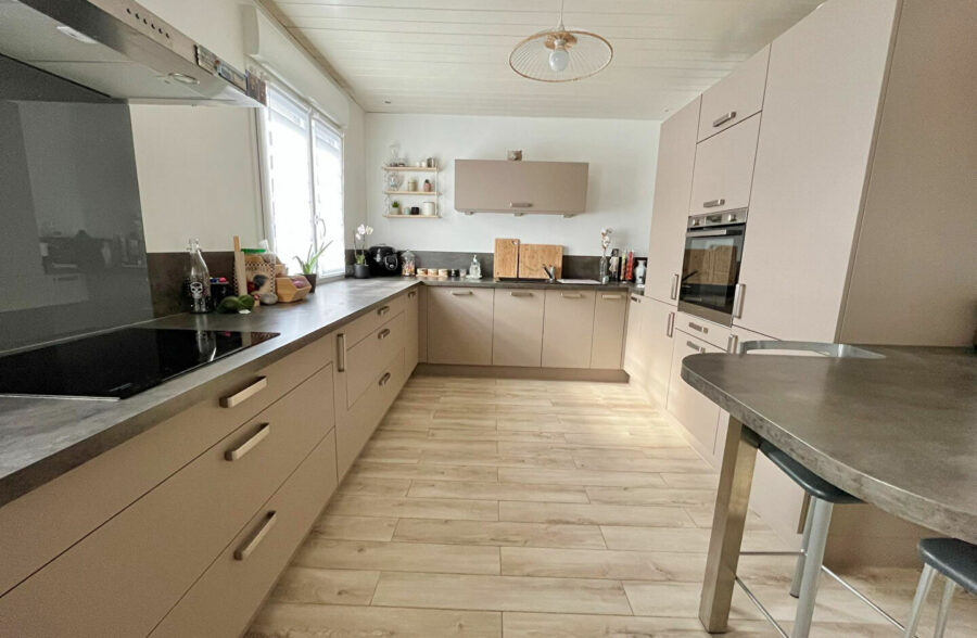 Maison  4 pièce(s) 110 m2