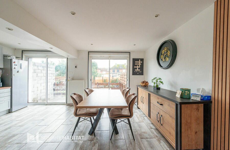 MAISON 3 CHAMBRES AVEC SOUS SOL