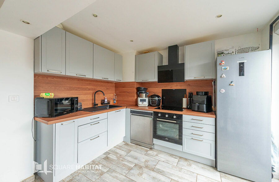 MAISON 3 CHAMBRES AVEC SOUS SOL