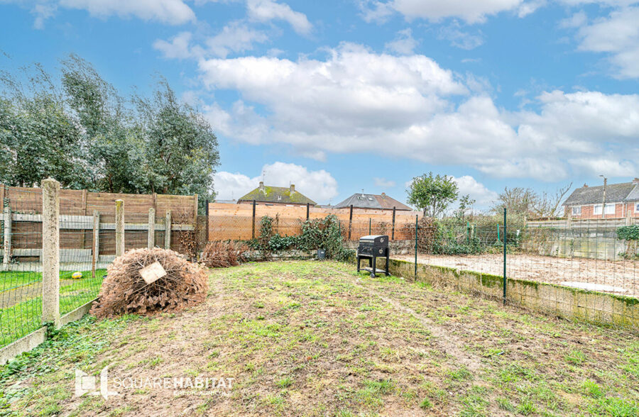 MAISON 3 CHAMBRES AVEC SOUS SOL