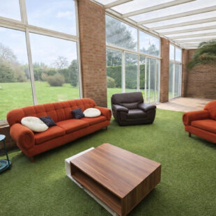 Pavillon individuel ,semi plain pied,5 chambres ,sous sol complet