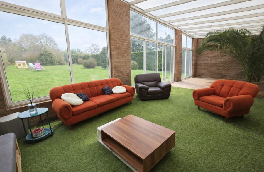 Pavillon individuel ,semi plain pied,5 chambres ,sous sol complet