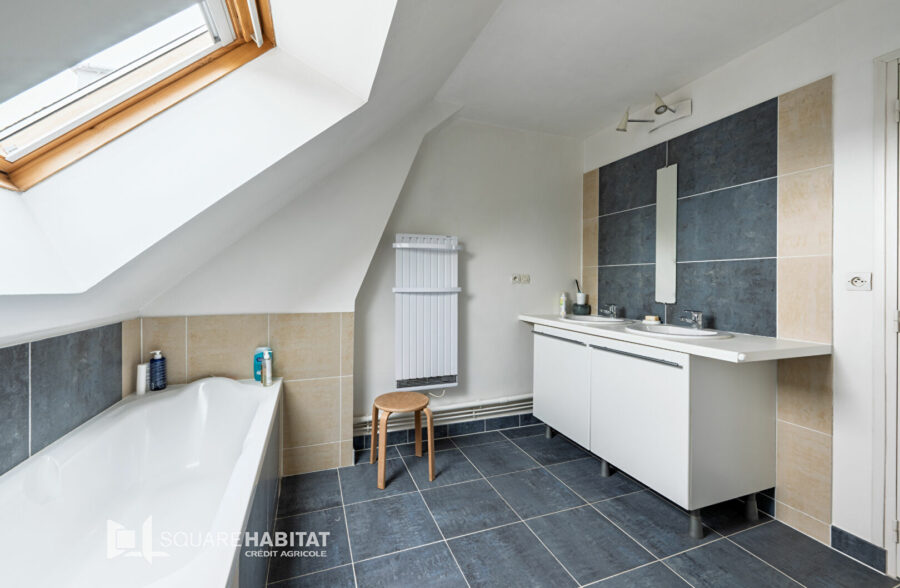 Canon d’Or / Propriété Familiale d’Exception aux Volumes Rares