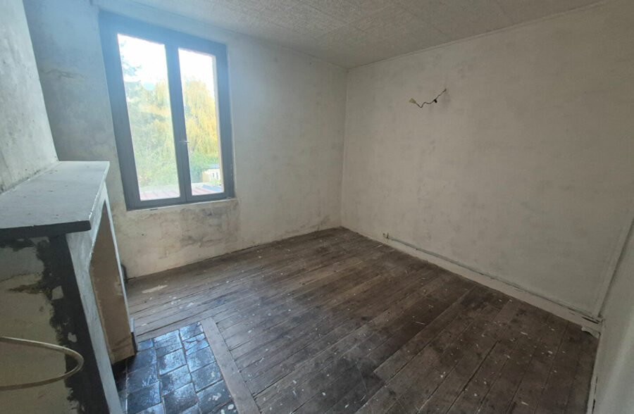 EXCLUSIVITÉ INVESTISSEUR : Maison à fort potentiel à Anzin ! <small>&nbsp;Sous compromis&nbsp;</small>