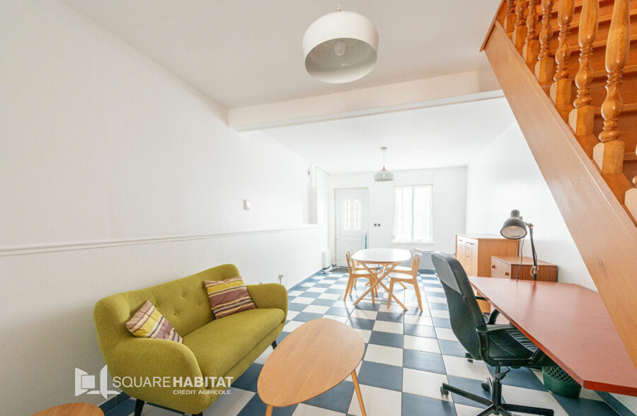 MAISON ENTIÈREMENT MEUBLÉE IDÉAL INVESTISSEMENT OU PREMIÈRE ACQUISITION ! <small>&nbsp;Sous compromis&nbsp;</small>