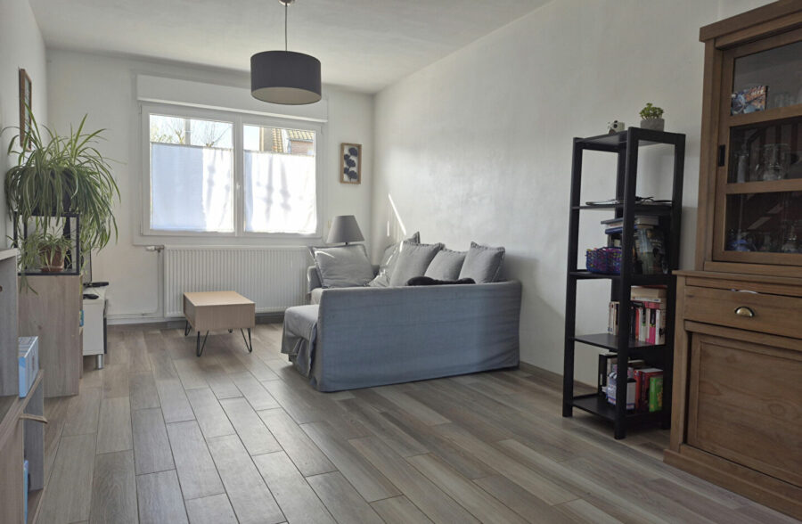 Maison semi-individuelle -3 chambres jardin, garage &nbsp;Sous compromis&nbsp;