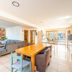 Maison rénovée avec atelier