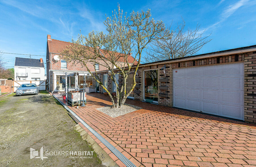Maison rénovée avec atelier