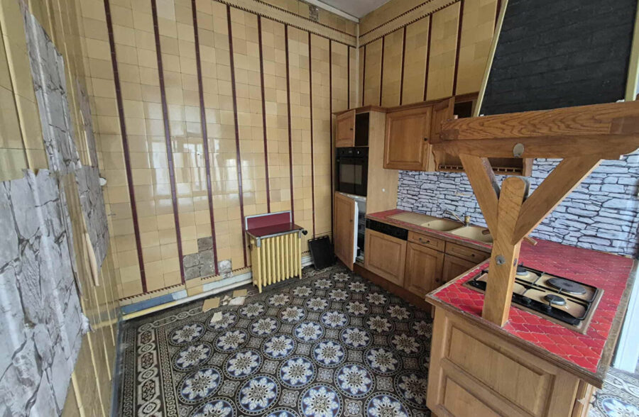 Immeuble plein centre de St Amand