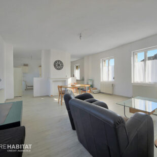 Immeuble de rapport de 253m² à Clary – Commerce & Habitation !