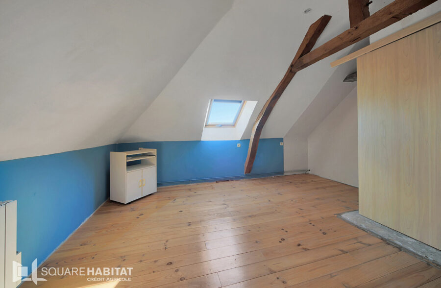 Immeuble de rapport de 253m² à Clary – Commerce & Habitation !