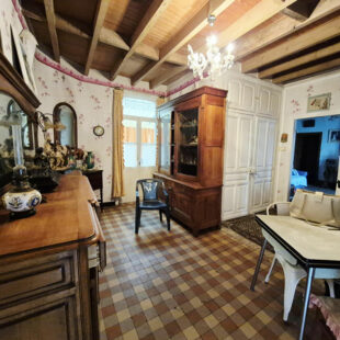 Corps de ferme Fontaine Les Hermans