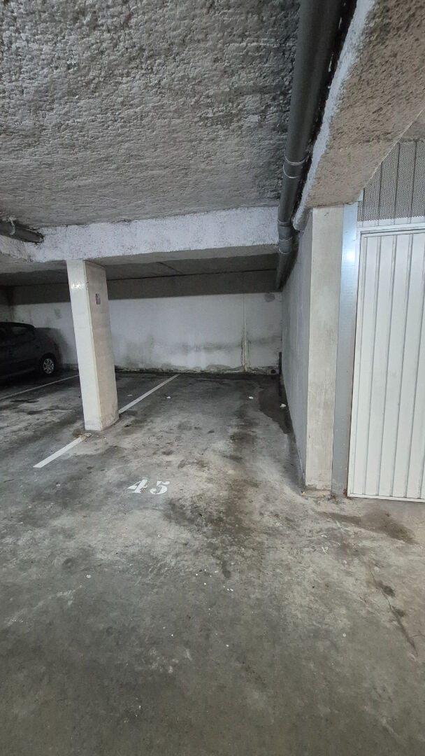 Parking  Lomme  proche Saint Philibert