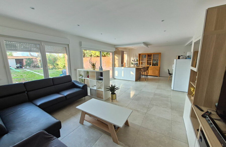 INDIVIDUELLE de SEMI PLAIN-PIED, 5 chambres, jardin, garage