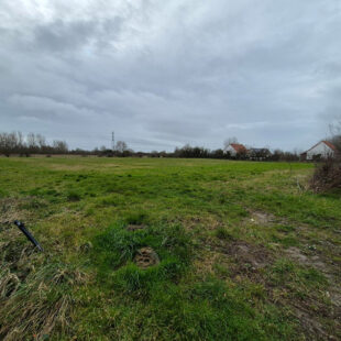 Terrain constructible à VERTON 3250 m2