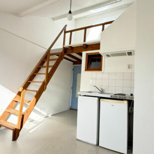 LA CATHO STUDIO  DE 9,64 M² AVEC MEZZANINE