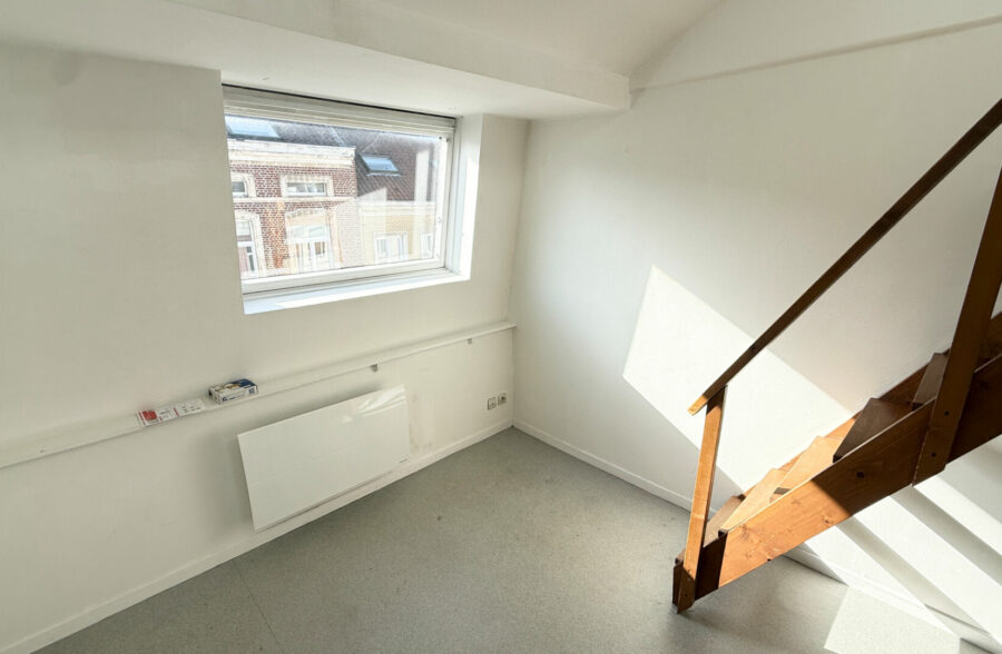 LA CATHO STUDIO  DE 9,64 M² AVEC MEZZANINE